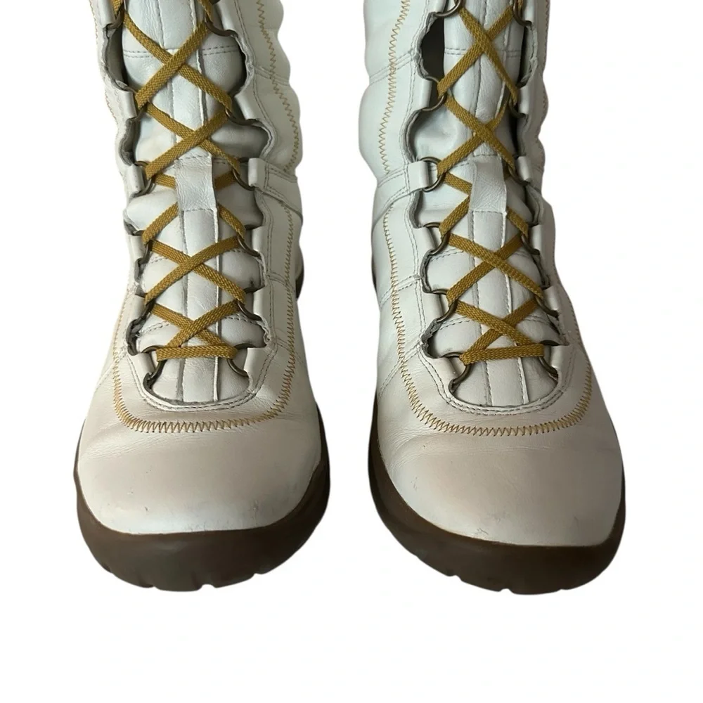 HELLY HANSEN WHITE LEATHER LACE UP HELLY GRIP TECHNOLOGY BOOTS SIZE 7